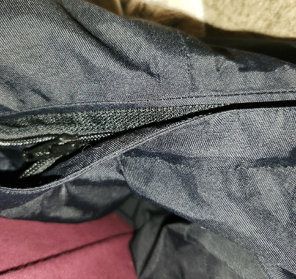 Columbia Women's Black and White Ski Jacket - Picture 4 of 6